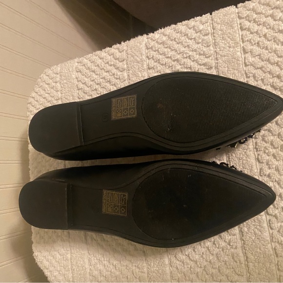 Journee Collection Women Renzo
Pointed Toe Ballet Shoes. size 6 - Picture 3 of 4